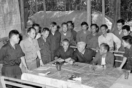 Bộ Chỉ huy Chiến dịch Hồ Chí Minh tại căn cứ Tà Thiết-Lộc Ninh (tháng 4/1975). (Ảnh: TTXVN)