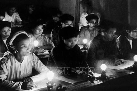 [Quiz] Phong trào Bình dân học vụ 80 năm trước