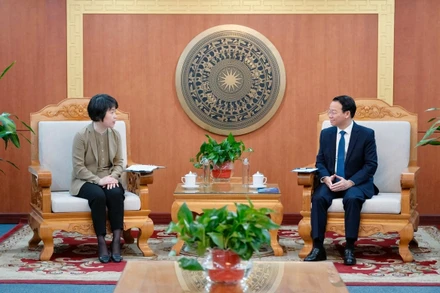 Bộ trưởng Nông nghiệp và Môi trường Đỗ Đức Duy tiếp và làm việc với Thứ trưởng Bộ Sinh thái và Môi trường Trung Quốc Quách Phương sáng 16/4 tại Hà Nội. (Ảnh: Quỳnh Chi)