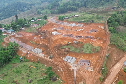 Điểm tái định cư cho đồng bào bị ảnh hưởng bởi thiên tai ở Sàng Ma Sáo được xây dựng tại thôn Mà Mù Sử 1, xã Sàng Ma Sáo, huyện Bát Xát. 