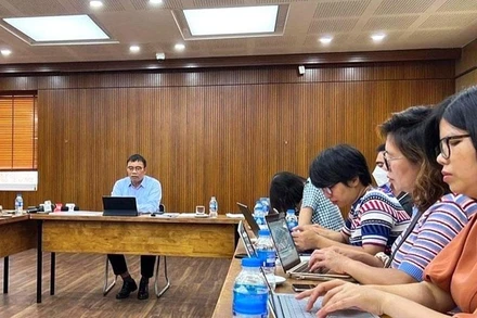 Chủ tịch Hội Kiến trúc sư Việt Nam Phan Đăng Sơn trả lời các câu hỏi của báo chí.