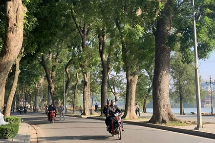 Khu vực Hà Nội ngày nắng, sáng sớm có nơi có sương mù, đêm và sáng sớm trời rét. (Ảnh minh họa)