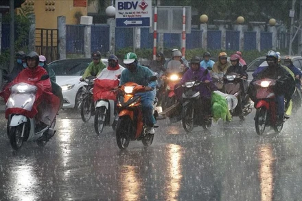 Khu vực Hà Nội từ chiều tối 10-11/8 có mưa vừa, mưa to, có nơi mưa rất to và dông. (Ảnh minh họa)