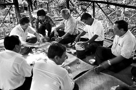 Thủ tướng Võ Văn Kiệt thăm lâm trường 184, huyện Ngọc Hiển, Cà Mau. (Ảnh tư liệu)