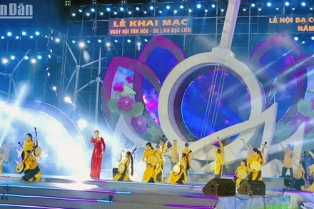 Tiết mục khai mạc Ngày hội Văn hóa - Du lịch Bạc Liêu và Lễ hội Dạ cổ hoài lang năm 2022.
