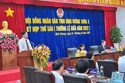 Giám đốc Sở Y tế tỉnh Bình Dương Nguyễn Hồng Chương thông tin tình hình mắc sốt xuất huyết trên địa bàn tỉnh.