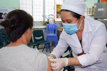 Bác sĩ cảnh báo cần lưu ý tiêm vaccine phòng dại khi bị chó cắn.