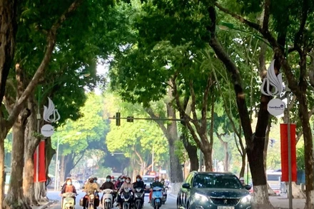 Khu vực Hà Nội ngày nắng, sáng sớm và đêm trời lạnh. (Ảnh minh họa)