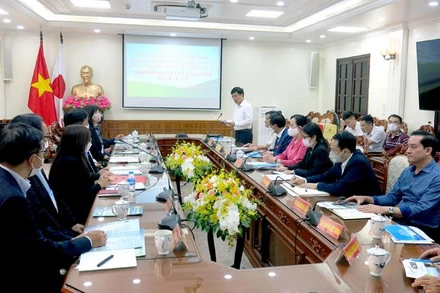 Các đại biểu dự hội nghị.