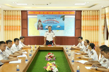 Đại tá Lê Văn Tú - Phó Chính ủy Bộ Tư lệnh Vùng, Trưởng Ban tổ chức cuộc thi phát biểu tại lễ phát động cuộc thi.