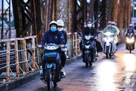 Khu vực Hà Nội có mưa, sáng và đêm trời lạnh với nền nhiệt thấp nhất từ: 20-22 độ C. (Ảnh minh họa)