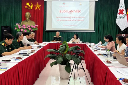 Quang cảnh buổi làm việc.