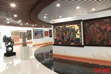 Triển lãm chính thức khai mạc, mở cửa đón người dân, du khách từ ngày 12/8 đến 5/9 tại Công viên APEC.