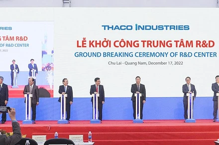Lễ khởi công xây dựng Trung tâm R&D.