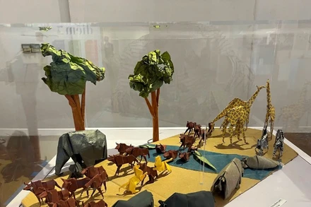 Mẫu vật tại triển lãm origami quốc tế “Giao điểm”.