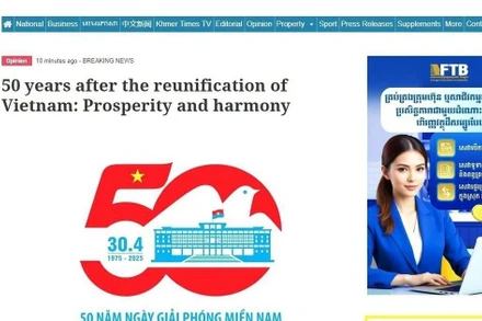 Ngày 21/4, trang tin điện tử của báo Khmer Times đưa bài viết ca ngợi chiến thắng lịch sử 30/4/1975 của Việt Nam với tiêu đề “Việt Nam sau 50 năm sau thống nhất đất nước: Thịnh vượng và hòa hợp” (ảnh chụp màn hình). (Ảnh: TTXVN phát)