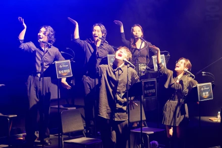 Các nghệ sĩ Hàn Quốc tại buổi diễn đọc vở nhạc kịch "Ước mơ của em" phiên bản Hàn Quốc (Ảnh: NHTT).