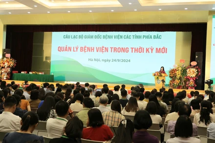 Quang cảnh hội nghị Câu lạc bộ giám đốc bệnh viện các tỉnh phía bắc 2024.