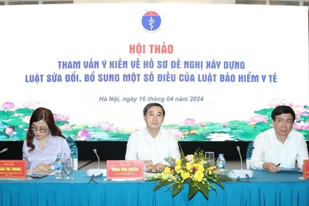 Đại diện Bộ Y tế và Bảo hiểm xã hội Việt Nam chủ trì hội thảo