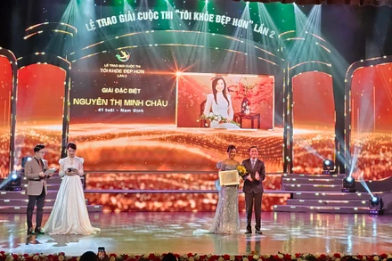 Trao giải Đặc biệt cho ứng viên xuất sắc nhất của cuộc thi.