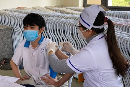 Bộ Y tế đề nghị các địa phương tổ chức tiêm phòng đầy đủ các vaccine phòng bệnh cho trẻ trước mùa tựu trường