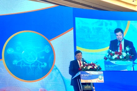 PGS, TS Trần Danh Cường, Giám đốc Bệnh viện Phụ sản Trung ương phát biểu tại Hội nghị.