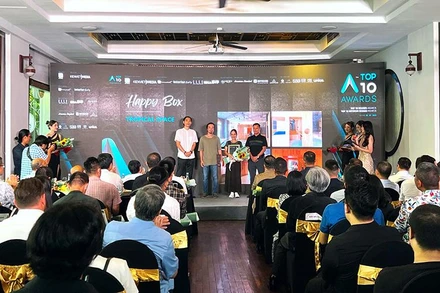 Lễ trao Giải Top 10 Awards chiều 30/7.