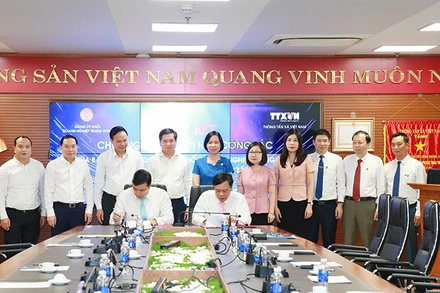 Lễ ký kết Quy chế phối hợp công tác giai đoạn 2023-2025 giữa Ban Tuyên giáo Đảng ủy Khối Doanh nghiệp Trung ương và Trung tâm Truyền hình Thông tấn.