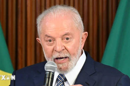 Tổng thống Brazil Lula da Silva phát biểu tại một cuộc họp ở Brasilia. (Ảnh: AFP/TTXVN)