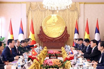 Chủ tịch nước Võ Văn Thưởng hội đàm với Tổng Bí thư, Chủ tịch nước Lào Thongloun Sisoulith. (Ảnh: TTXVN)