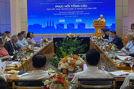 Quang cảnh tọa đàm.