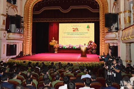 Quang cảnh buổi lễ. 