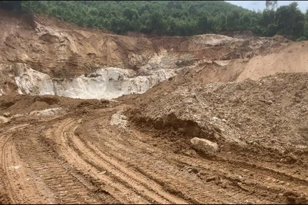 Hiện trường nơi ông Hùng khai thác trái phép khoáng sản.