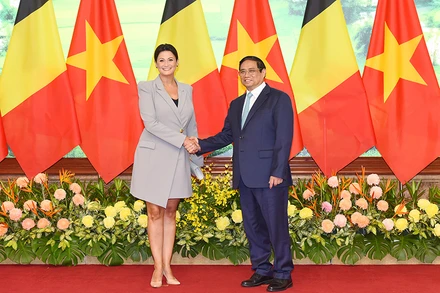 Thủ tướng Phạm Minh Chính tiếp Chủ tịch Thượng viện Vương quốc Bỉ Stéphanie D'Hose.