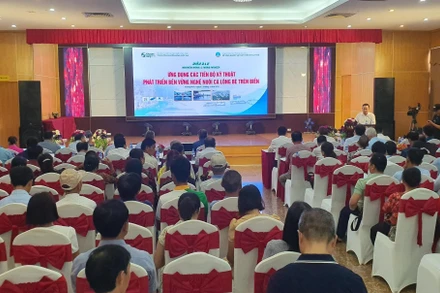 Quang cảnh diễn đàn “Ứng dụng các tiến bộ kỹ thuật phát triển bền vững nghề nuôi cá lồng bè trên biển”.