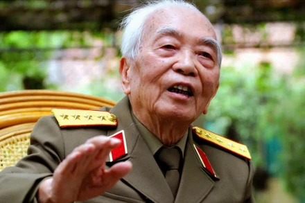 Đại tướng Võ Nguyên Giáp-Vị Tướng văn võ song toàn