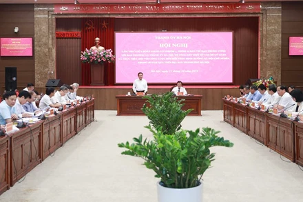 Quang cảnh hội nghị sáng 17/10.