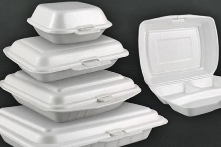 Cách dùng hộp xốp để tránh thôi nhiễm chất độc hại vào thức ăn. (Ảnh: Internet)