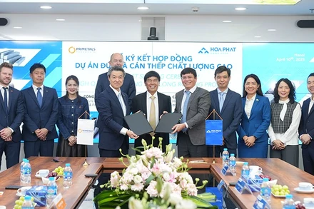 Quang cảnh ký kết hợp đồng giữa Tập đoàn Hòa Phát với Tập đoàn Primetals.