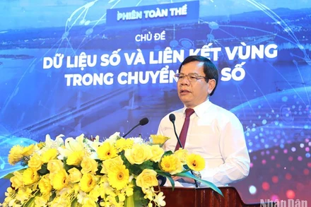 Chủ tịch Ủy ban nhân dân tỉnh Quảng Ngãi Đặng Văn Minh phát biểu khai mạc Tuần lễ Chuyển đổi số năm 2023.