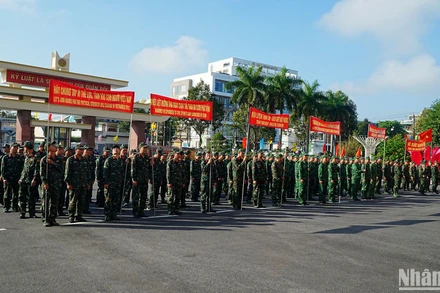 Lực lượng vũ trang tỉnh Quảng Ngãi ra quân huấn luyện năm 2024.