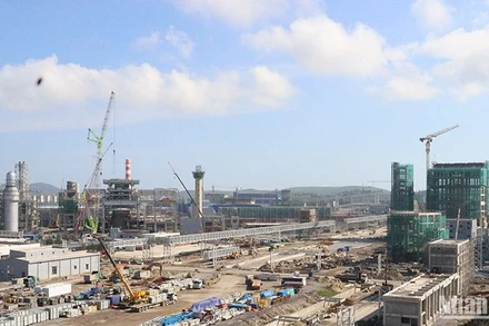 Khu liên hợp sản xuất gang thép Hòa Phát Dung Quất, 1 trong 16 dự án đầu tư ngoài ngân sách có quy mô, tính lan tỏa lớn trên địa bàn tỉnh Quảng Ngãi.