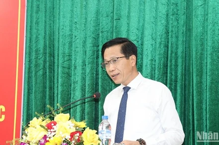 Phó Giáo sư, Tiến sĩ Hoàng Phúc Lâm, Phó Giám đốc Học viện chính trị Quốc gia Hồ Chí Minh phát biểu tại lễ khai giảng lớp bồi dưỡng.