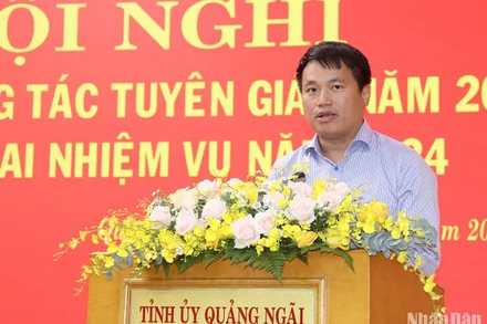 Phó Bí thư Thường trực Tỉnh ủy, Trưởng Đoàn đại biểu Quốc hội tỉnh Quảng Ngãi Đặng Ngọc Huy phát biểu chỉ đạo Hội nghị. 