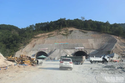 Nhà thầu đặt mục tiêu hầm 3 sẽ được đào thông trong tháng 6/2025.