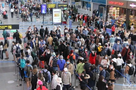 Dự kiến có gần 700 chuyến bay đến Đà Nẵng trong 5 ngày nghỉ lễ 30/4,1/5. (Ảnh: ANH ĐÀO)