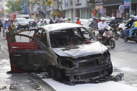 Hiện trường vụ cháy. (Ảnh: ANH ĐÀO)