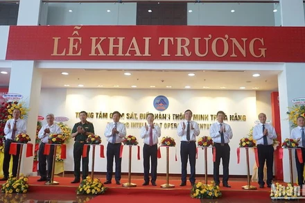 Đà Nẵng vận hành Trung tâm giám sát, điều hành thông minh - IOC. (Ảnh: ANH ĐÀO)