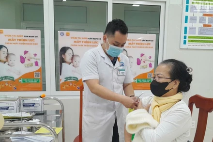 Ngành Y tế Đà Nẵng khuyến cáo người dân chủ động phòng, chống bệnh sởi, bệnh cúm và thực hiện tiêm vaccine phòng bệnh theo quy định. (Ảnh: ANH ĐÀO)