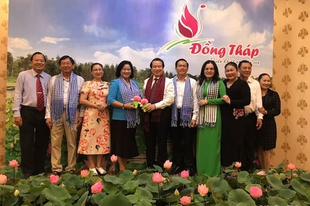 Các đại biểu tham dự Hội nghị xúc tiến, quảng bá du lịch đồng bằng sông Cửu Long với các tỉnh, thành phố miền trung, chiều 18/8. (Ảnh: ANH ĐÀO)